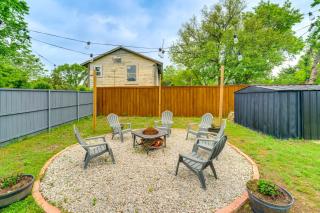 5 Mi to Dtwn: Dallas Home w/ Patio & Fire Pit! - 8