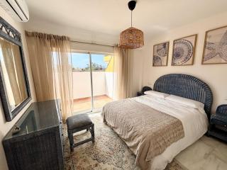 3 bed duplex beach side Elviria - Marbella - 3