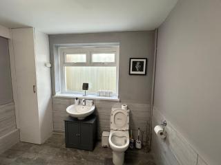 Swansea 3BR - Central Location - Swansea - 8