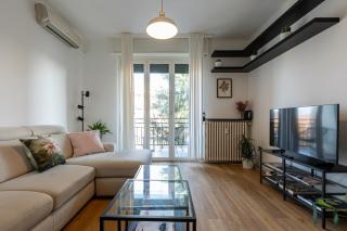 Family Friendly & Spacious w Balcony near Metro - Milan - 2