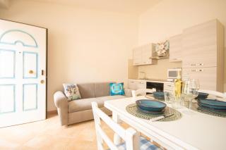 Residenza Aurora - La Caletta - 8