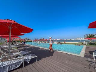 StayShort - Relaxing 3BR in Palm Jumeirah with Beach Views - 7