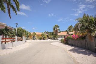 Family villa with private pool in peaceful gated resort - 1