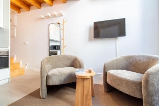 Cozy Mezzanine Hideaway w AC by LovelyStay - 8