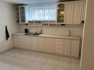 Apartment in a family home - 0