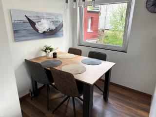 PrimeLoft Igel - Balkon - zentrale Lage - große Küche - stilvoll & modern - bis 6 Pers - mit Parkplatz - 8