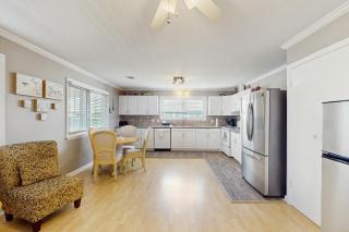 Waterfront Oasis - Carolina Beach - 1