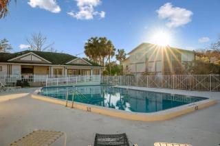 Stylish Sanctuary King Beds Upscale Condo - Gainesville - 9