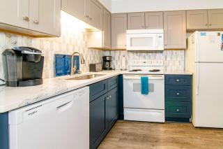 Seas the Day w Ocean Views and New Upgrades - Myrtle Beach - 8