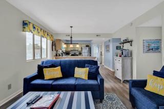 Dream Ocean View Villa Steps to Beach Top Location w Pool - Myrtle Beach - 3