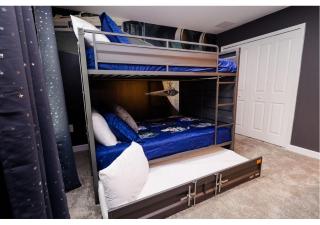 2489 RT Ultimate Villa Oasis with Pool & Spa Sleeps 13 - 3