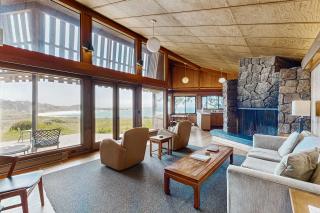 Curtis-Moulton Retreat - Sea Ranch - 2