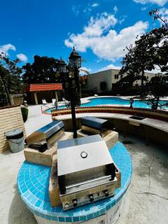 large master unit private entrance - San Diego - 9