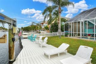 Dockside Nook -Waterfront, Dock, Heated Pool - 2