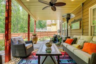 Spacious Yard and BBQ Chic Escape in Lawrenceville! - Lawrenceville - 0