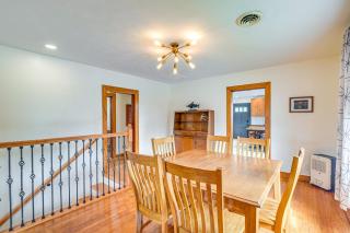 2 Mi to Pleasure Pier Pet-Friendly Gem with Yard - 4