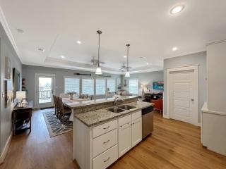 Abigails House by Bolivar Escapes - Crystal Beach - 1