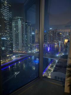 Livbnb - 1 BR Deluxe Corner Suite with Marina view in Stella Maris, Dubai - Dubái - 5
