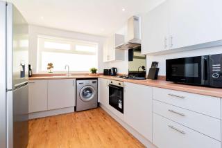 Spacious 3 Bedroom Home with Garden in Doncaster - Doncaster - 8