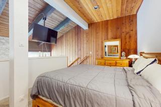 Mammoth Ski & Racquet 20 - 1