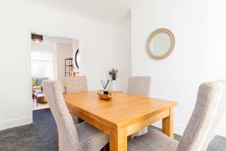 Spacious 3 Bedroom Home with Garden in Doncaster - Doncaster - 1