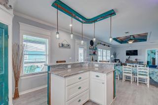 Generals Quarters by Bolivar Escapes - Crystal Beach - 5