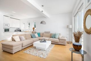 Deluxe 3 bedroom apartment with sea view - 9