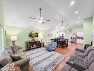 Mellow Yellow by Bolivar Escapes - Crystal Beach - 6
