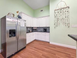 Mellow Yellow by Bolivar Escapes - Crystal Beach - 3