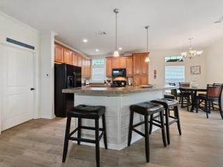 Mermaid Mansion by Bolivar Escapes - Crystal Beach - 2