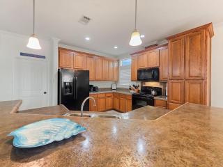 Mermaid Mansion by Bolivar Escapes - Crystal Beach - 1