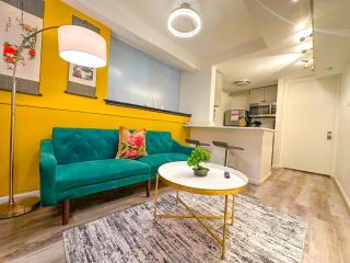 Japanese Themed 2BR in Gold Coast for up to 4 guests - Chicago - 3