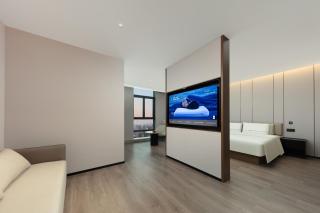 Atour Hotel Nantong Development Zone Aeon Mall - 1
