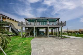 The Bungaleaux - Crystal Beach - 7