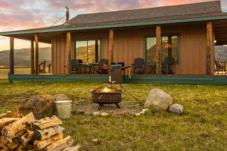 Cabin on 20 Acres, Wildlife, Big Views, Firepit, Close to Yellowstone - Livingston - 2