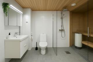 City Home Finland Big Luxury Suite - Spacious Suite with Own SAUNA, One Bedroom and Furnished Balcony next to Train Station - Tampere - 6