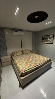 Apartment in Bahria Town Lahore - Lahore - 8