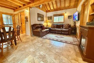 Quiet Canyon Starry Nights HappyOurs Ranch Bunk Family Home - 4