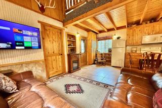 Quiet Canyon Starry Nights HappyOurs Ranch Bunk Family Home - Glendale - 2