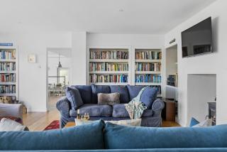 Water Edge House & Boathouse - With Swimming Pool - 4