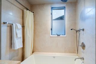 Modern Willow by Exceptional Stays - 2