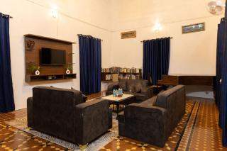 4 Bhk portuguese villa with pool - Nagoa-Bardez - 9