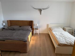 kleines Landhaus am Park - - 2