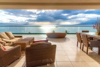 KBM Resorts FREE CAR Honua Kai Hokulani Oceanfront 3-Bedroom Condo Presidents Penthouse 3500 sq ft Lanai HKH-501 - Kaanapali - 4