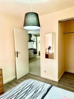 Habitación a 20 minutos de la Playa y 10 minutos del Puerto de Valencia - Valência - 4