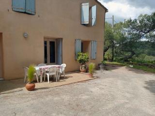 Gîte sur un domaine viticole en agriculture biologique - Cessenon - 7