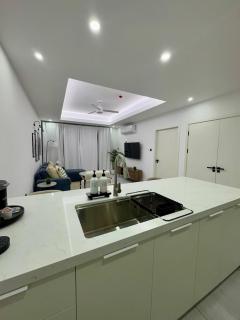 Suite Kingston-Cozy, Modern Apt - Kingston - 2