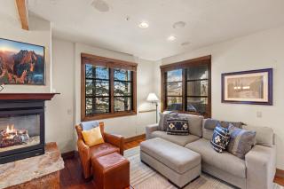 Skiside at Lorian by Exceptional Stays - 8