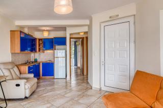 Komi Shoreline Blue Window - 3