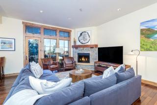 The Lodge at Belvedere by Exceptional Stays - 3